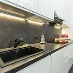 Apartment Downtown With Terrace And Garage *