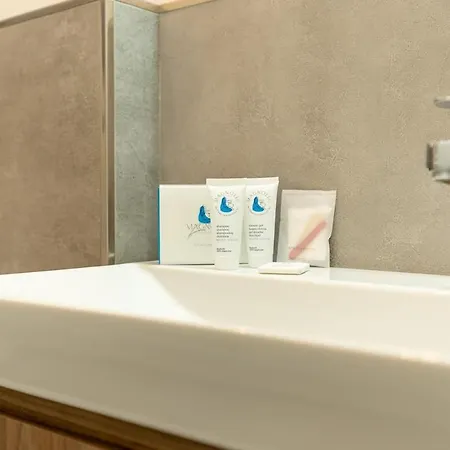 Апартаменты Downtown With Terrace And Garage