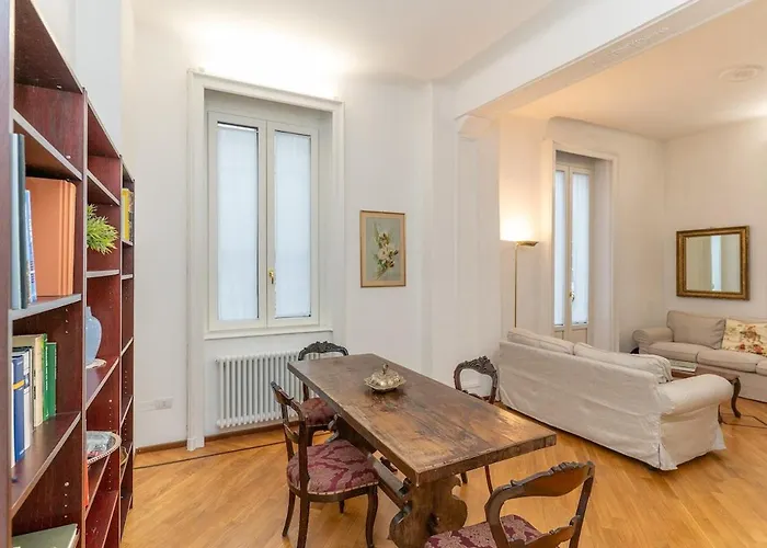 아파트 Downtown With Terrace And Garage