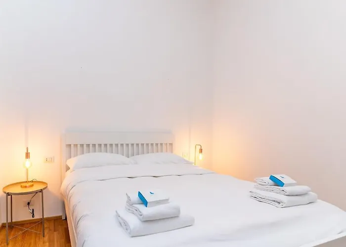 Downtown With Terrace And Garage * Como