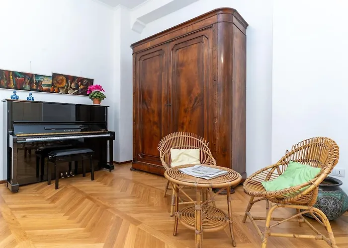 Downtown With Terrace And Garage Como