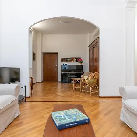 Downtown With Terrace And Garage *