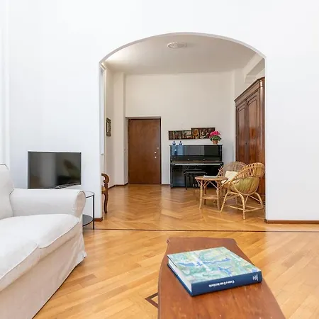 Apartment Downtown With Terrace And Garage